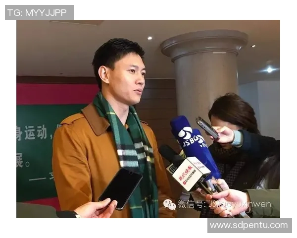 广州足球队崛起之路:从青涩到世界舞台的辉煌历程 广州足球队崛起之路:从青涩到世界舞台的辉煌历程